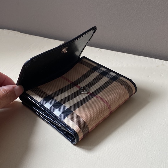 Burberry Wallet - Picture 2 of 5